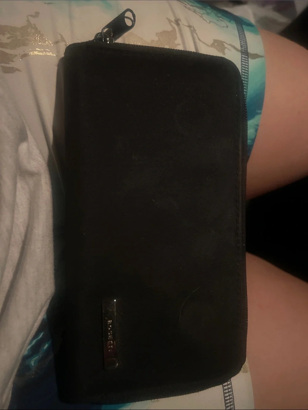 Rosetti Wallet Black Leather Full Zip Around